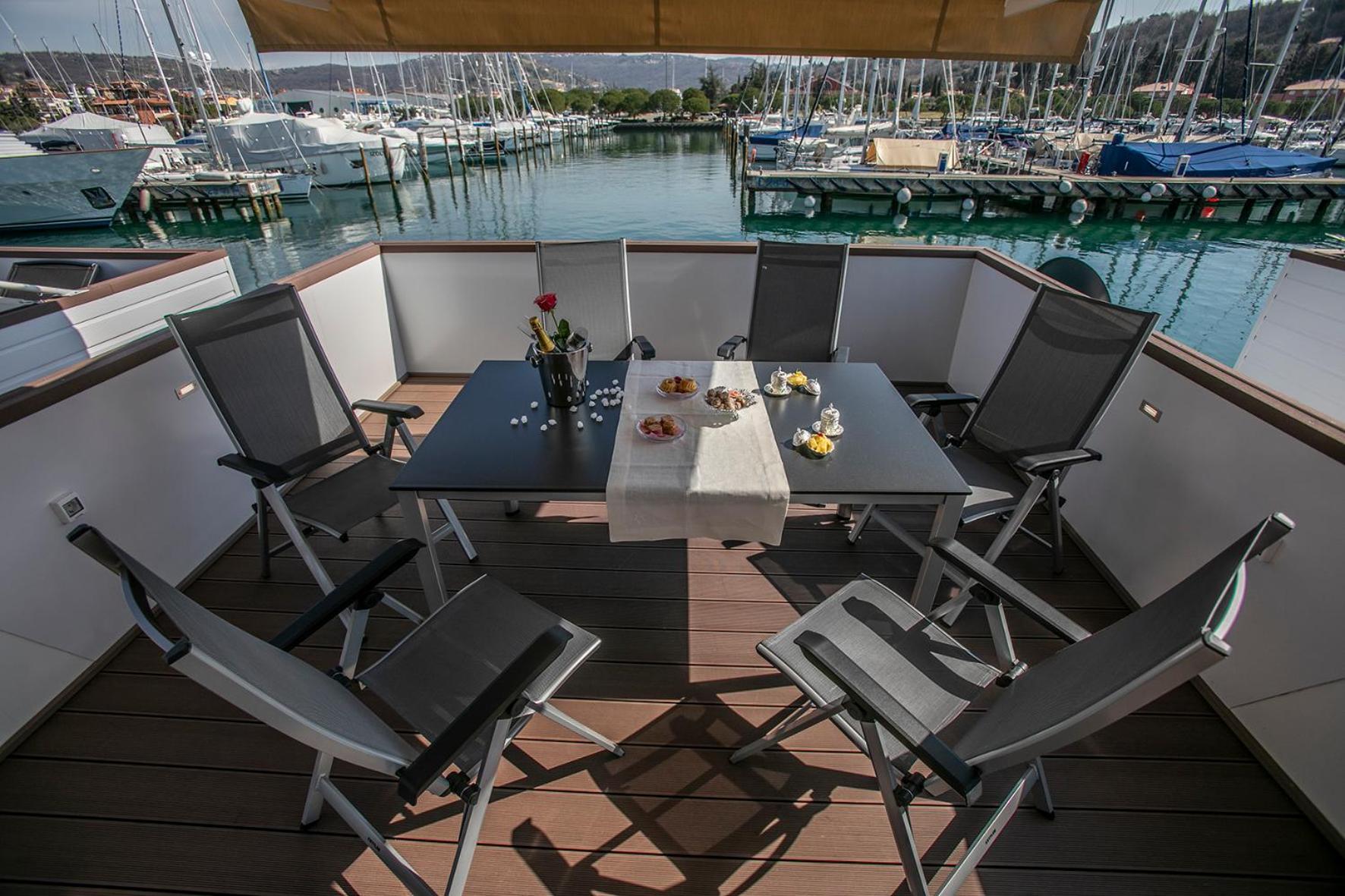Floating Sea House Principessa Villa ปอร์โตรอซ ภายนอก รูปภาพ