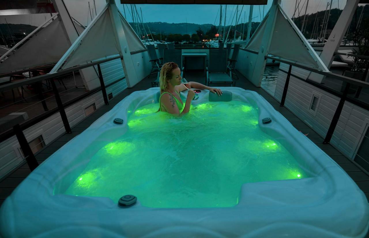Floating Sea House Principessa Villa ปอร์โตรอซ ภายนอก รูปภาพ