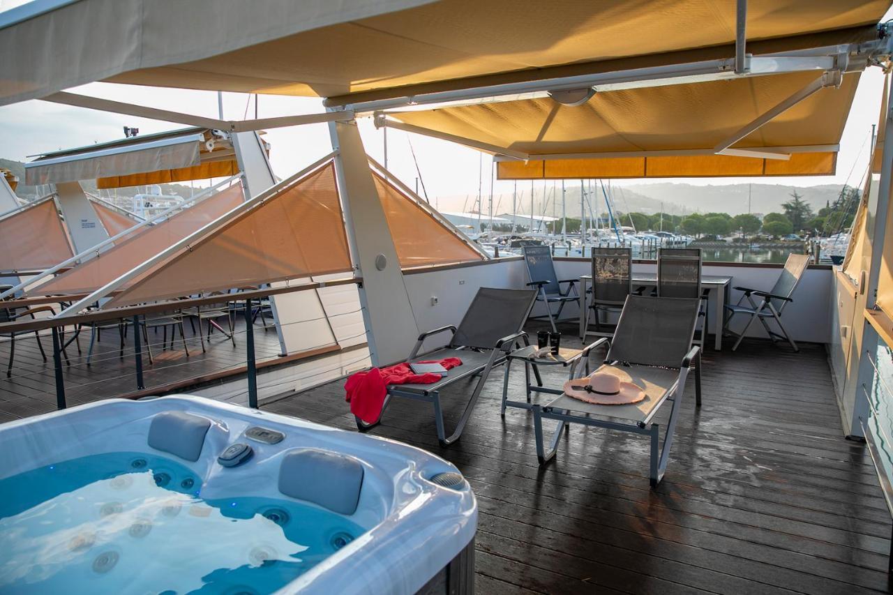 Floating Sea House Principessa Villa ปอร์โตรอซ ภายนอก รูปภาพ