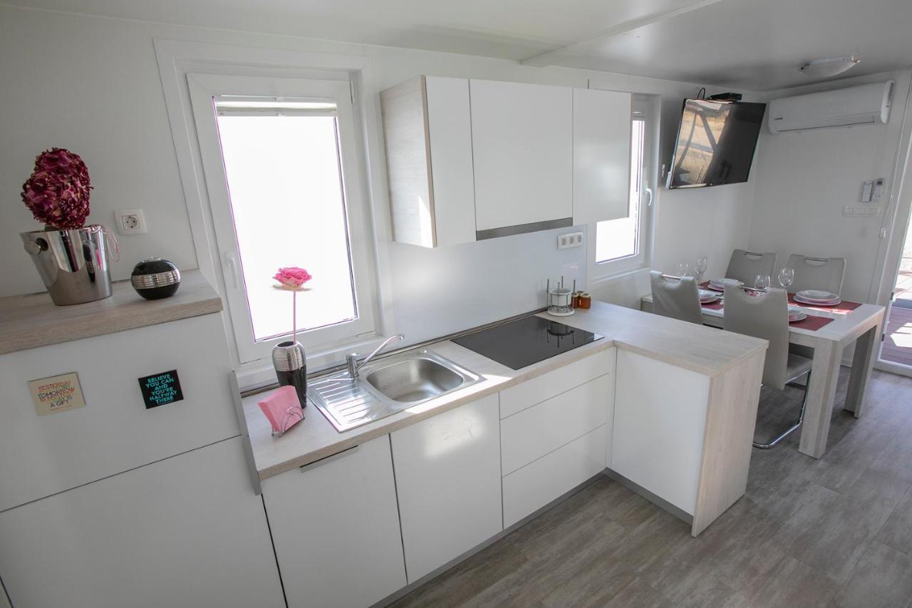Floating Sea House Principessa Villa ปอร์โตรอซ ภายนอก รูปภาพ